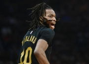 鹈鹕狂砍掀起高潮分，米切尔迎来新赛季高光！