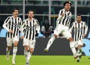 强强对决！顶级球队争夺国际友谊赛桂冠