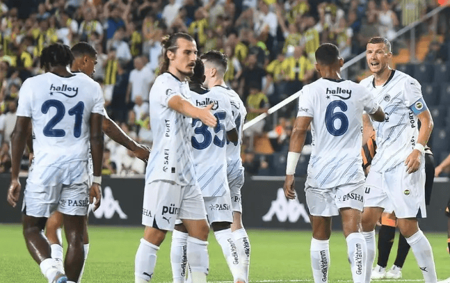 拜仁慕尼黑士气爆棚,德甲决赛遇上费内巴切,目标明确直指晋级的简单介绍 拜仁慕尼黑士气爆棚,德甲决赛遇上费内巴切,目标明确直指晋级的简单介绍